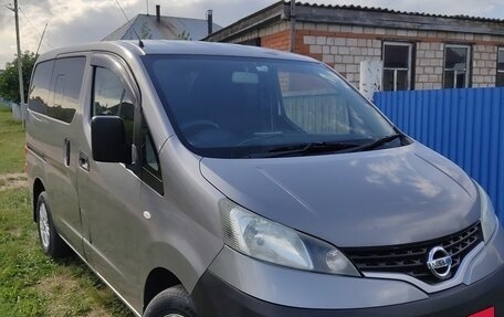 Nissan NV200, 2015 год, 1 200 000 рублей, 2 фотография