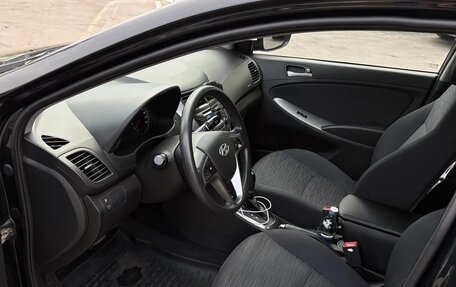 Hyundai Solaris II рестайлинг, 2014 год, 990 000 рублей, 5 фотография