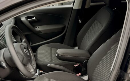 Volkswagen Polo VI (EU Market), 2012 год, 1 150 000 рублей, 24 фотография