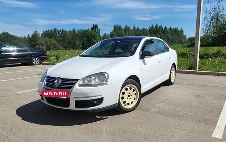 Volkswagen Jetta VI, 2008 год, 515 000 рублей, 2 фотография