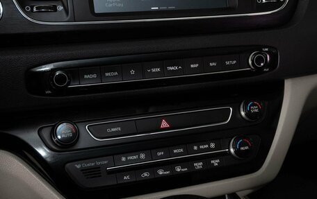 KIA Carnival III, 2020 год, 3 248 000 рублей, 11 фотография