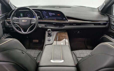 Cadillac Escalade V, 2024 год, 13 075 000 рублей, 7 фотография