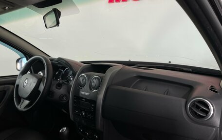 Renault Duster I рестайлинг, 2017 год, 1 360 000 рублей, 8 фотография