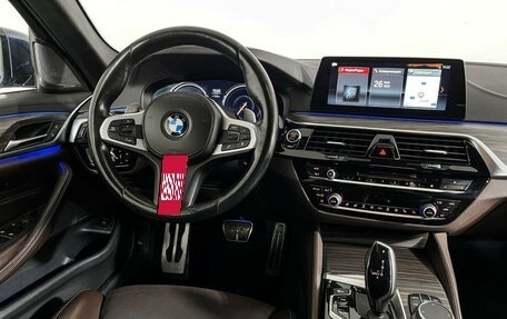 BMW 5 серия, 2018 год, 4 097 000 рублей, 15 фотография
