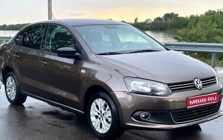 Volkswagen Polo VI (EU Market), 2014 год, 950 000 рублей, 1 фотография