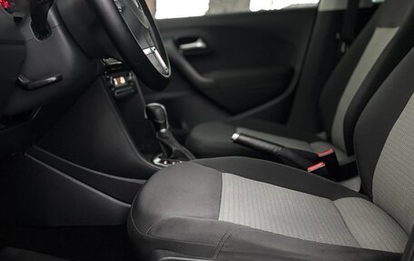 Volkswagen Polo VI (EU Market), 2014 год, 950 000 рублей, 13 фотография
