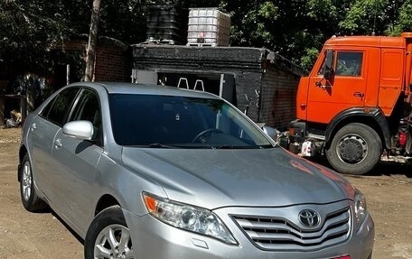 Toyota Camry, 2010 год, 1 090 000 рублей, 1 фотография