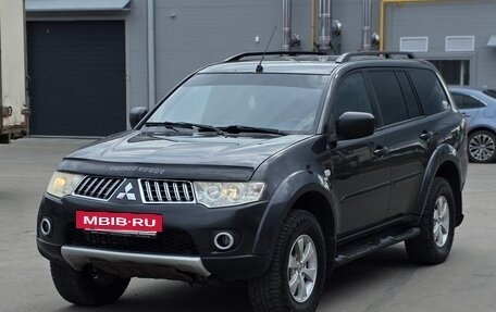 Mitsubishi Pajero Sport II рестайлинг, 2012 год, 1 150 000 рублей, 3 фотография