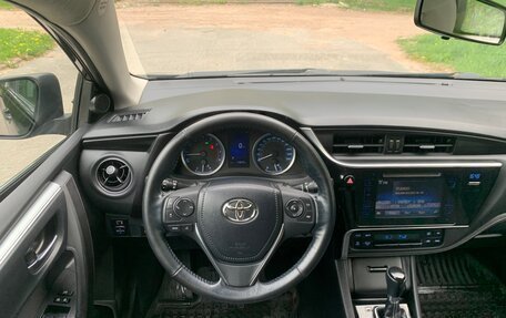 Toyota Corolla, 2018 год, 1 850 000 рублей, 8 фотография