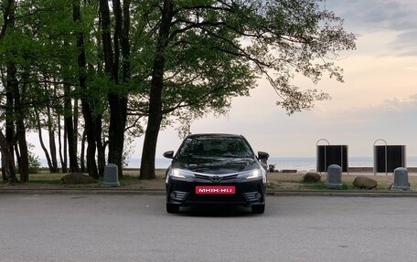 Toyota Corolla, 2018 год, 1 850 000 рублей, 2 фотография