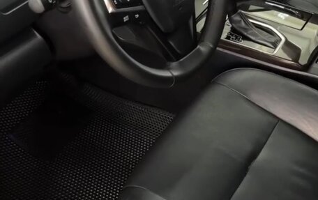 Toyota Camry, 2016 год, 1 850 000 рублей, 6 фотография