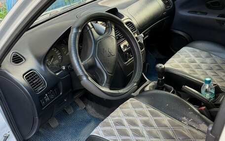 Mitsubishi Carisma I, 2003 год, 260 000 рублей, 5 фотография