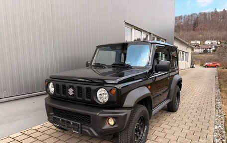 Suzuki Jimny, 2023 год, 2 350 000 рублей, 2 фотография