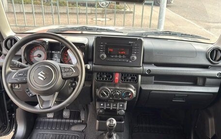 Suzuki Jimny, 2023 год, 2 350 000 рублей, 6 фотография