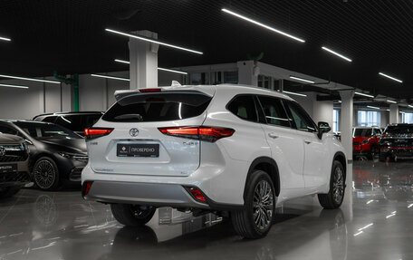 Toyota Highlander, 2026 год, 5 300 000 рублей, 4 фотография