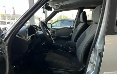 Chevrolet Niva I рестайлинг, 2018 год, 839 000 рублей, 10 фотография
