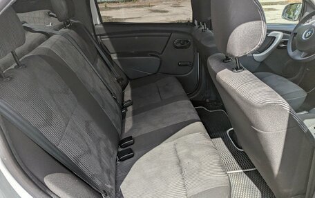 Renault Logan I, 2015 год, 550 000 рублей, 13 фотография