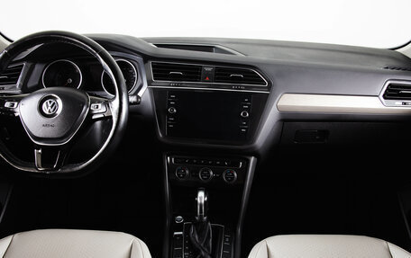 Volkswagen Tiguan II, 2019 год, 2 499 000 рублей, 15 фотография
