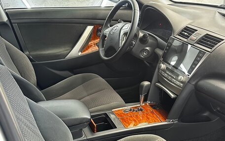 Toyota Camry, 2010 год, 1 090 000 рублей, 10 фотография