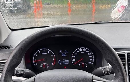 Hyundai Solaris II рестайлинг, 2019 год, 1 390 000 рублей, 9 фотография