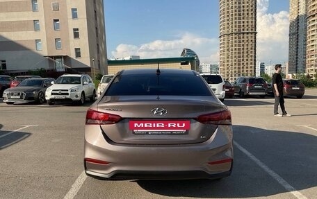 Hyundai Solaris II рестайлинг, 2019 год, 1 390 000 рублей, 5 фотография