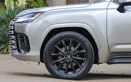 Lexus LX, 2022 год, 12 350 000 рублей, 3 фотография