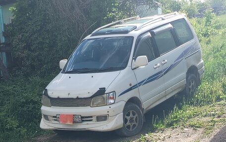Toyota Town Ace III, 1998 год, 450 000 рублей, 3 фотография