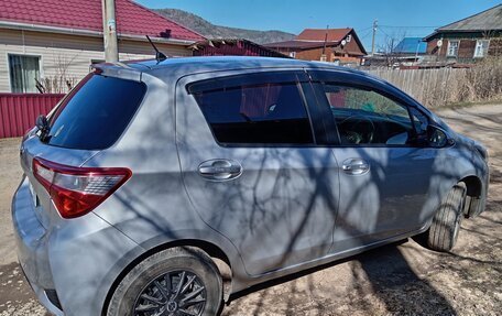 Toyota Vitz, 2017 год, 940 000 рублей, 5 фотография