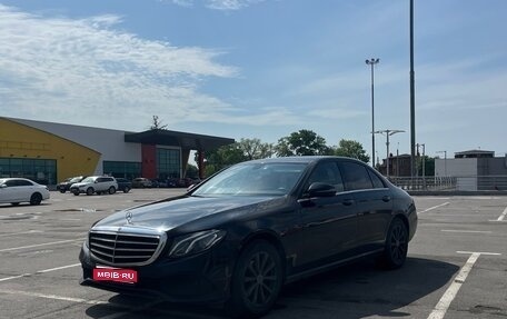 Mercedes-Benz E-Класс, 2017 год, 1 800 000 рублей, 1 фотография