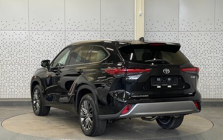 Toyota Highlander, 2026 год, 5 500 000 рублей, 4 фотография