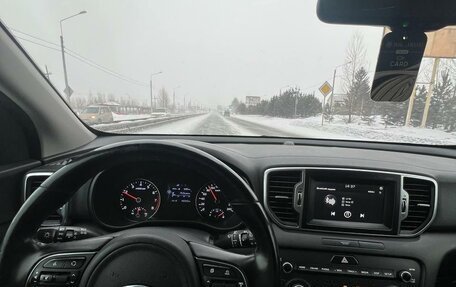 KIA Sportage IV рестайлинг, 2018 год, 2 000 000 рублей, 7 фотография