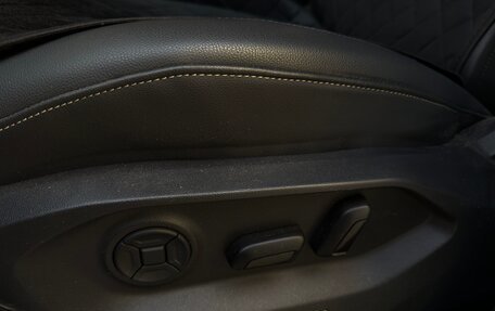 Volkswagen Touareg III, 2020 год, 5 925 000 рублей, 15 фотография