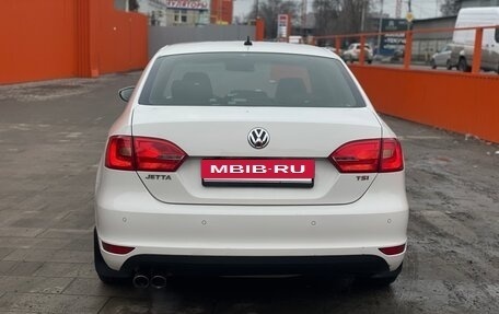 Volkswagen Jetta VI, 2012 год, 900 000 рублей, 4 фотография