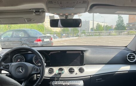 Mercedes-Benz E-Класс, 2017 год, 1 800 000 рублей, 8 фотография