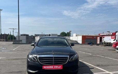 Mercedes-Benz E-Класс, 2017 год, 1 800 000 рублей, 2 фотография