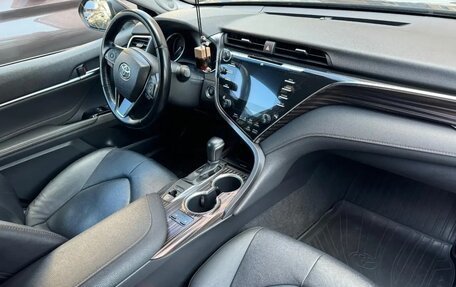 Toyota Camry, 2020 год, 3 100 000 рублей, 7 фотография