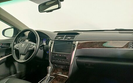 Toyota Camry, 2017 год, 2 325 000 рублей, 13 фотография