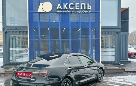 Toyota Camry, 2017 год, 2 325 000 рублей, 5 фотография