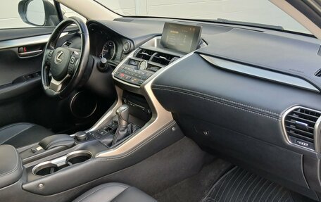 Lexus NX I, 2017 год, 2 814 000 рублей, 16 фотография