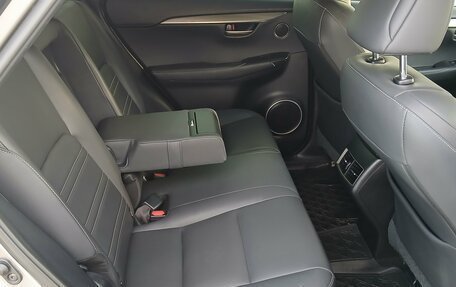 Lexus NX I, 2017 год, 2 814 000 рублей, 20 фотография