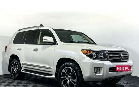 Toyota Land Cruiser 200, 2014 год, 4 670 000 рублей, 3 фотография