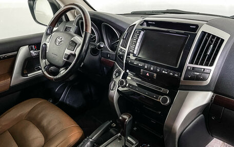 Toyota Land Cruiser 200, 2014 год, 4 670 000 рублей, 9 фотография