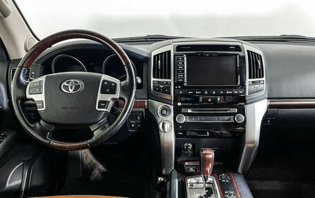 Toyota Land Cruiser 200, 2014 год, 4 670 000 рублей, 12 фотография