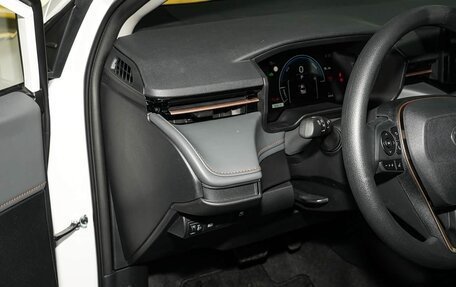 Toyota Corolla, 2026 год, 2 150 000 рублей, 13 фотография