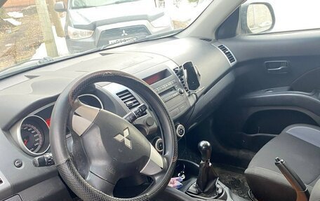 Mitsubishi Outlander III рестайлинг 3, 2008 год, 750 000 рублей, 6 фотография