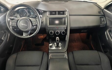 Jaguar E-Pace, 2019 год, 2 240 000 рублей, 9 фотография