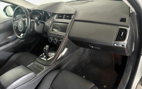 Jaguar E-Pace, 2019 год, 2 240 000 рублей, 11 фотография