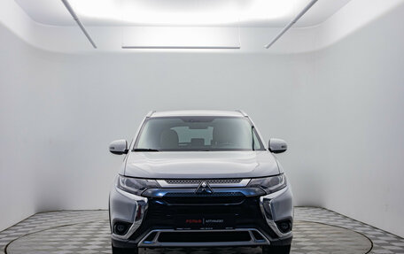Mitsubishi Outlander III рестайлинг 3, 2019 год, 2 180 000 рублей, 2 фотография