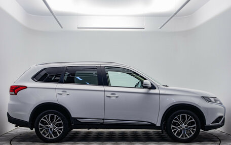 Mitsubishi Outlander III рестайлинг 3, 2019 год, 2 180 000 рублей, 4 фотография