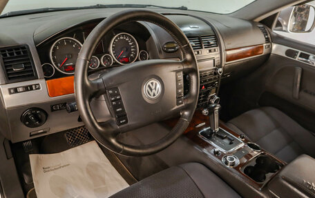 Volkswagen Touareg III, 2008 год, 919 000 рублей, 8 фотография